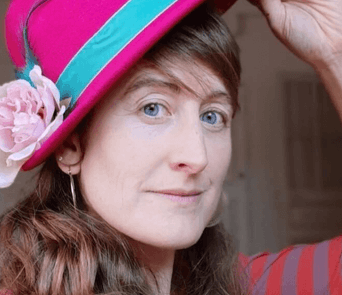 Hélènee-portrait-e1737897713655 Hélènee-portrait-e1737897713655